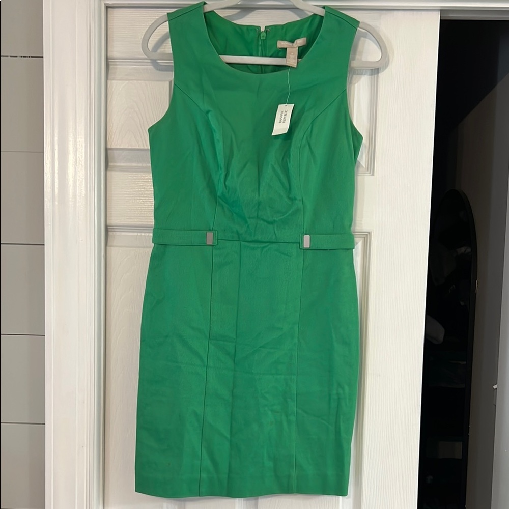 Green Sleeveless Dress
